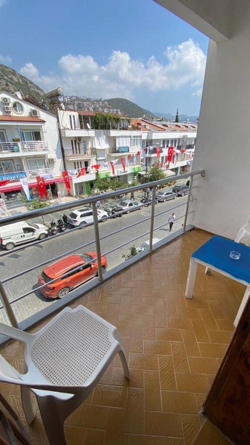 Saray Pansiyon Kaş Esterno foto
